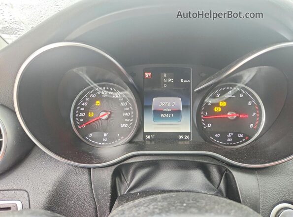 55SWF4JB6HU216933 2017 MERCEDES-BENZ C Black Instrument cluster view
