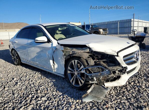 55SWF4JB7GU132876 2016 MERCEDES-BENZ C White Przód prawy