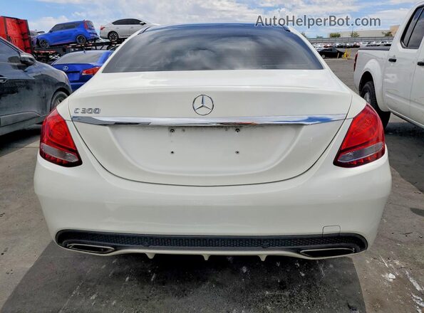 55SWF4JB7HU225026 2017 MERCEDES-BENZ C Белый Вид сзади