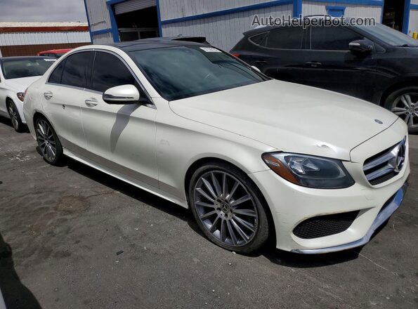 55SWF4JB7HU225026 2017 MERCEDES-BENZ C Белый Передняя правая четверть