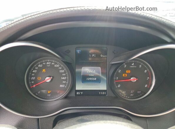 55SWF4JB7HU225026 2017 MERCEDES-BENZ C Белый Вид щитка приборов