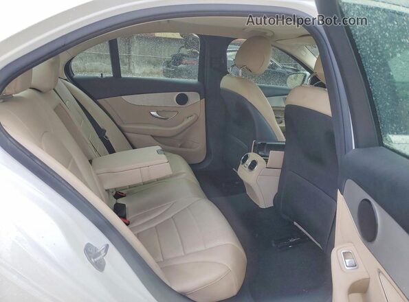 55SWF4JB9GU177060 2016 MERCEDES-BENZ C White Вид задніх сидінь