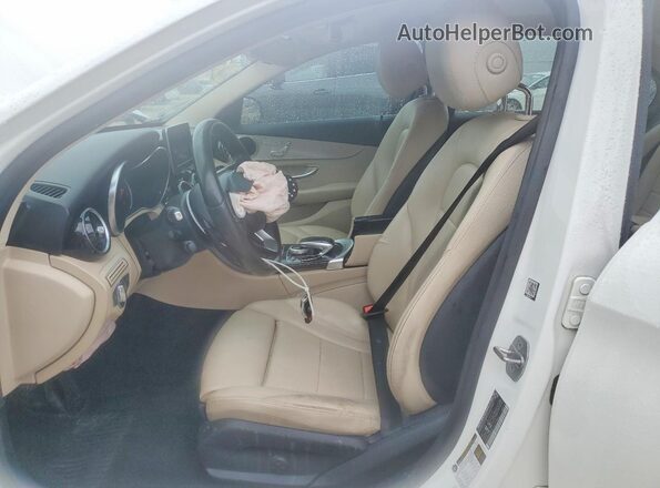 55SWF4JB9GU177060 2016 MERCEDES-BENZ C White Вид салону спереду