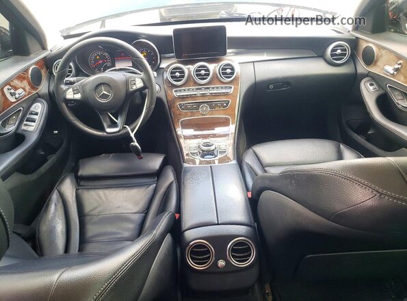 55SWF4JB9HU197455 2017 MERCEDES-BENZ C Черный Вид панели приборов
