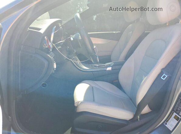 55SWF4JB9JU274265 2018 MERCEDES-BENZ C Black Widok wnętrza z przodu