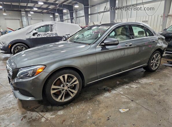 55SWF4KB6HU206532 2017 MERCEDES-BENZ C Silver Vista tres cuartos delantera izquierda