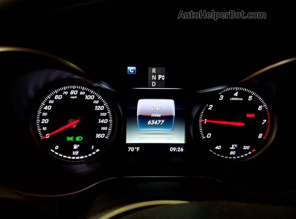 55SWF4KB8GU105300 2016 MERCEDES-BENZ C Black Вид щитка приладів