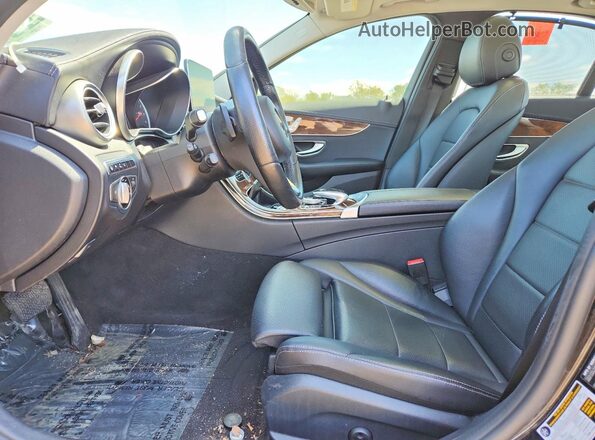 55SWF4KB8GU145232 2016 MERCEDES-BENZ C Black Widok wnętrza z przodu