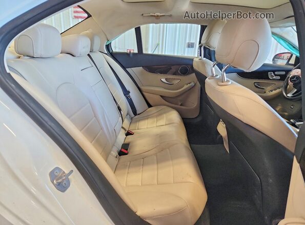 55SWF4KB8GU157980 2016 MERCEDES-BENZ C White Вид задніх сидінь