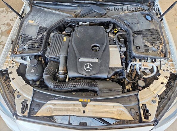 55SWF4KB8GU157980 2016 MERCEDES-BENZ C White Вид задньої частини салону