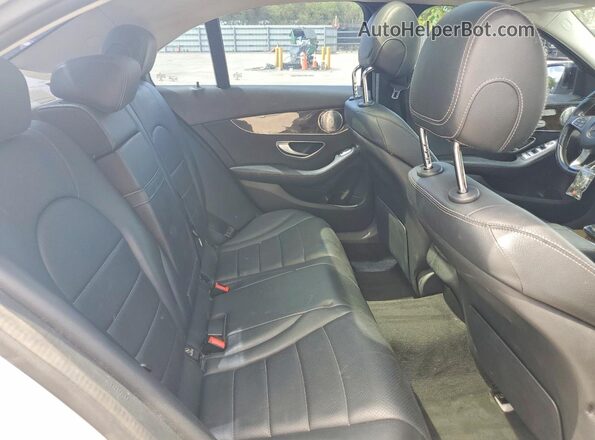 55SWF4KB8GU172432 2016 MERCEDES-BENZ C Silver Vista de los asientos traseros