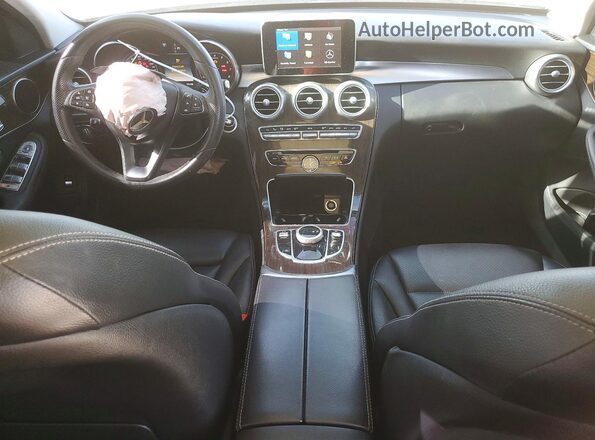 55SWF4KBXHU226556 2017 MERCEDES-BENZ C Black Вид панелі приладів