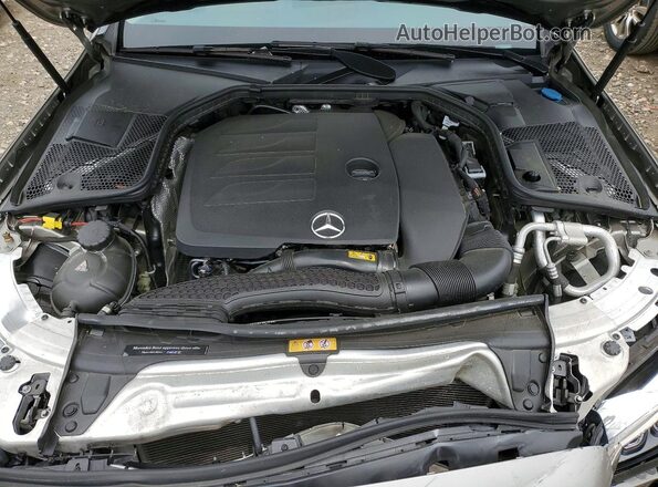 55SWF8DB6KU289648 2019 MERCEDES-BENZ C Silver Widok wnętrza z tyłu