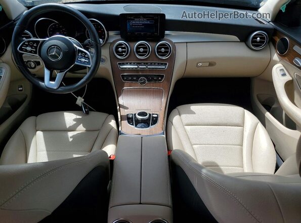 55SWF8DB6KU301331 2019 MERCEDES-BENZ C Green Dashboard view