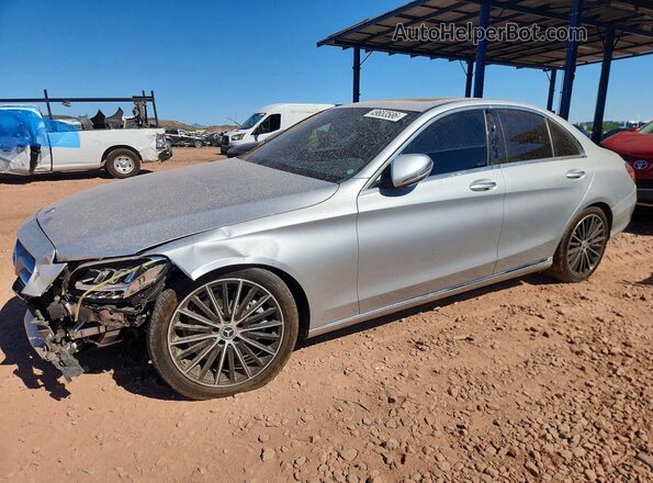 55SWF8DB8LU333103 2020 MERCEDES-BENZ C Silver Vista tres cuartos delantera izquierda