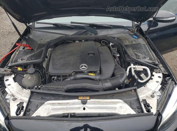 55SWF8EB0KU284900 2019 MERCEDES-BENZ C Black Vista interior trasera