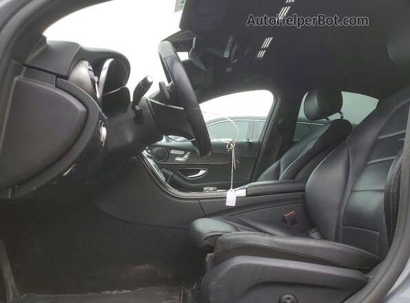 55SWF8EB6KU320511 2019 MERCEDES-BENZ C Gray Vista interior delantera