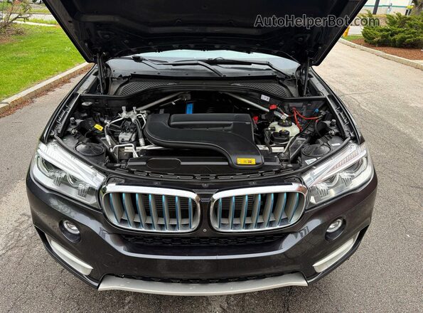 5UXKT0C30H0V97117 2017 BMW X5 Серый Вид салона спереди