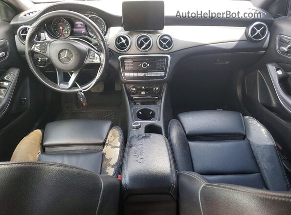 WDCTG4GB4KJ585373 2019 MERCEDES-BENZ GLA Черный Вид щитка приборов