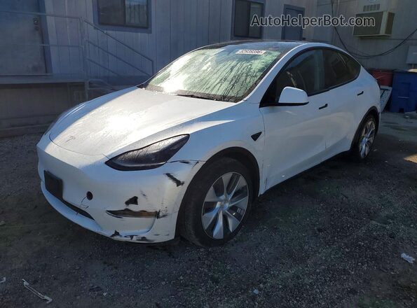 7SAYGDEE5PF866981 2023 TESLA MODEL Белый Передняя левая четверть