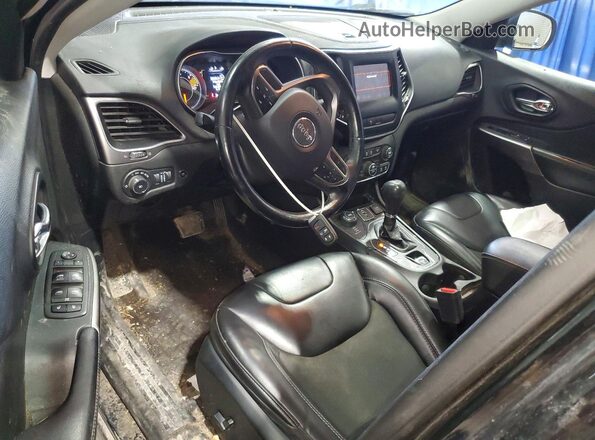 1C4PJMLB9KD268413 2019 JEEP CHEROKEE Черный Вид щитка приборов