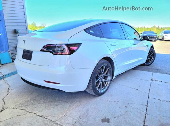 5YJ3E1EA3MF031983 2021 TESLA MODEL Белый Вид спереди