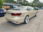 2017 Lexus Ls 460 Base Золотой vin: JTHBL5EF2H5143975