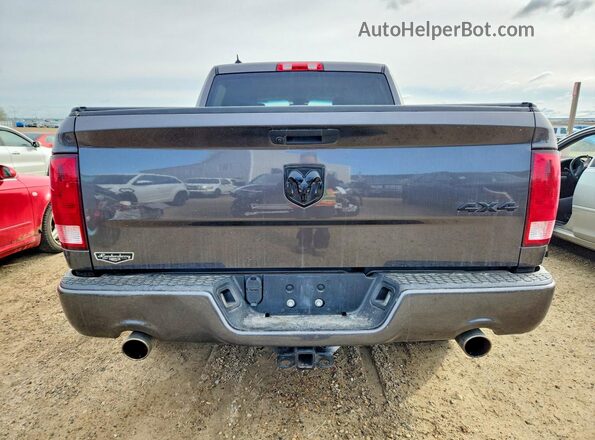 1C6RR7KT6KS677243 2019 RAM 1500 Серый Вид салона спереди