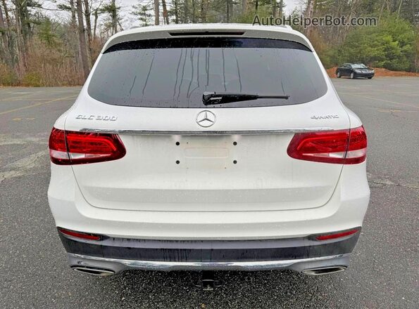 WDC0G4KB4KV136679 2019 MERCEDES-BENZ GLC-CLASS White Widok naklejki z numerem VIN