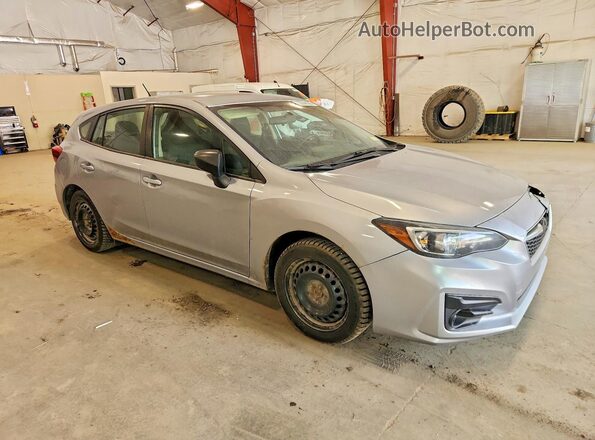 4S3GTAA63K3731943 2019 SUBARU IMPREZA Серебряный Вид спереди
