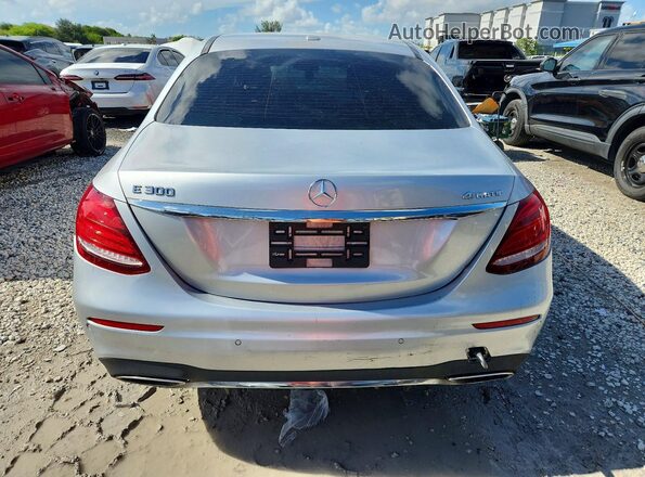 WDDZF4KB7HA158424 2017 MERCEDES-BENZ E Silver Սալոնի դիմացի տեսք