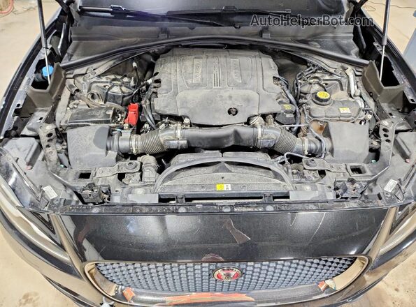 SADCK2BV4HA068002 2017 JAGUAR F-PACE Black Vista de la etiqueta del VIN