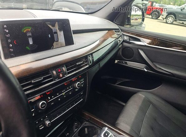 5UXKR0C54J0X91963 2018 BMW X5 Серый Вид задних сидений