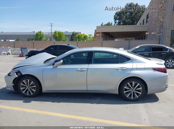 58AD21B10LU005210 2020 LEXUS ES 300H Silver Widok wnętrza 360 stopni