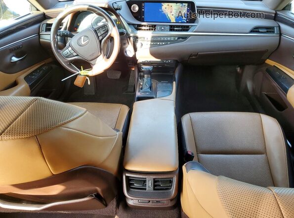 58ADA1C10MU011527 2021 LEXUS ES Черный Вид панели приборов