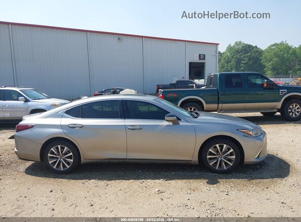58ADZ1B10MU096931 2021 LEXUS ES 350 Silver Սալոնի հետևի տեսք