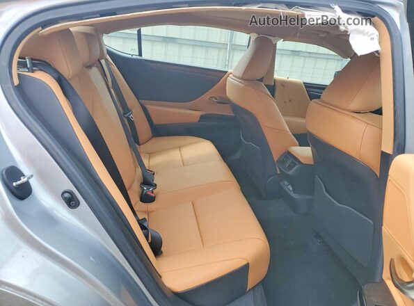 58ADZ1B12RU179378 2024 LEXUS ES Серебряный Вид задних сидений