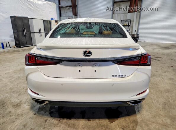 58ADZ1B18MU092139 2021 LEXUS ES Белый Вид сзади