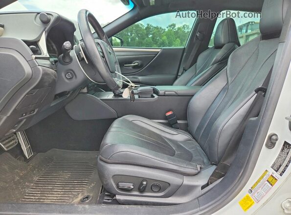 58AGZ1B14LU053382 2020 LEXUS ES Белый Вид салона спереди