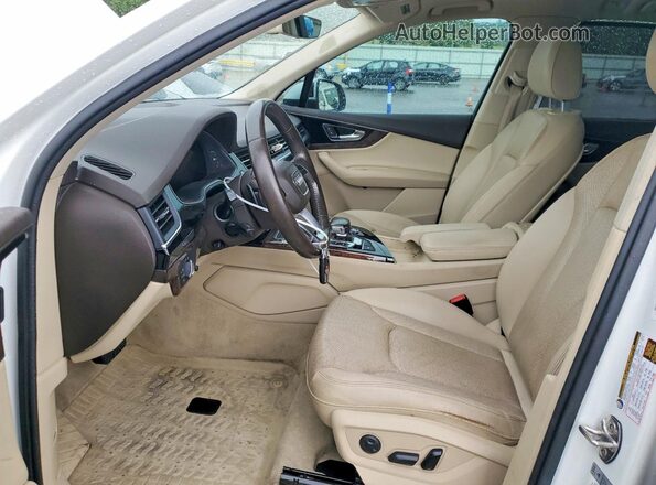 WA1LAAF72HD010208 2017 AUDI Q7 Белый Вид панели приборов