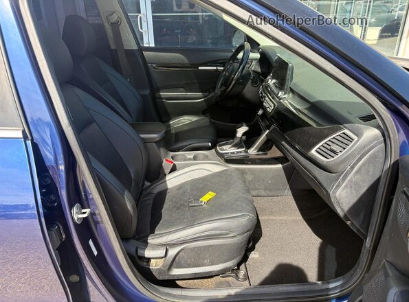 KNDERCAA6N7296743 2022 KIA SELTOS Синий Вид сзади