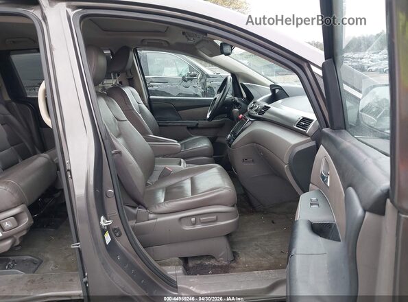 5FNRL5H65GB065748 2016 HONDA ODYSSEY Серый Вид салона спереди