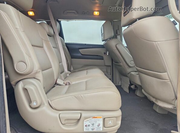 5FNRL5H90HB007977 2017 HONDA ODYSSEY Белый Вид задней части салона
