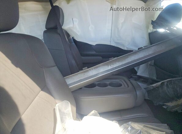 5FNRL5H97HB005367 2017 HONDA ODYSSEY Silver Սալոնի հետևի տեսք