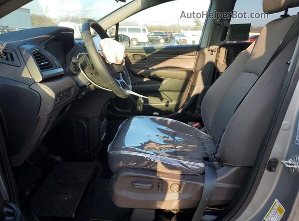 5FNRL6H58JB084220 2018 HONDA ODYSSEY Серебряный Вид салона спереди