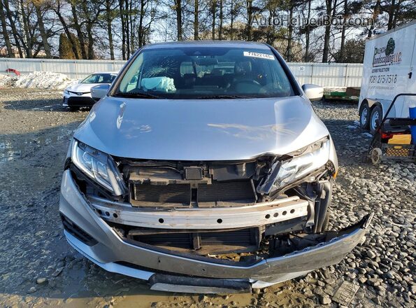 5FNRL6H58JB084220 2018 HONDA ODYSSEY Серебряный Вид спереди