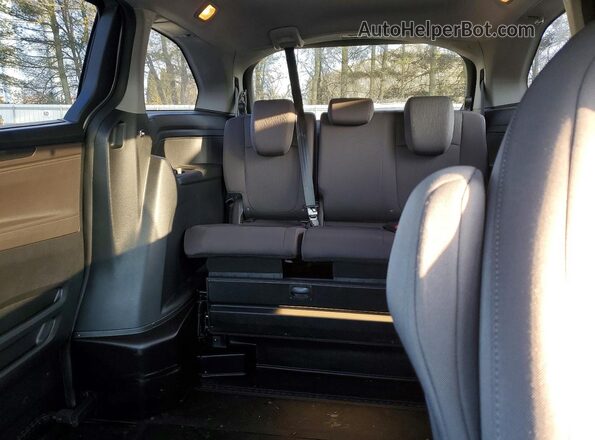 5FNRL6H58JB084220 2018 HONDA ODYSSEY Серебряный Вид задних сидений