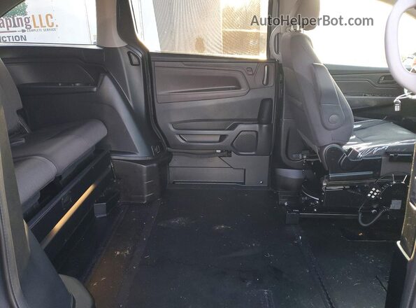 5FNRL6H58JB084220 2018 HONDA ODYSSEY Серебряный Вид задней части салона