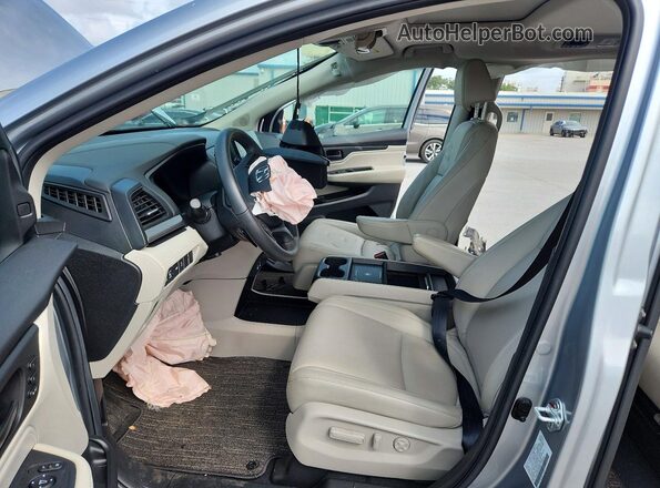 5FNRL6H60SB083587 2025 HONDA ODYSSEY Silver Widok wnętrza z przodu