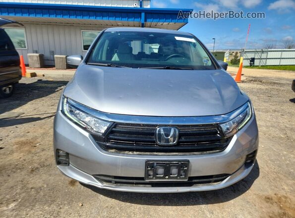 5FNRL6H66RB065508 2024 HONDA ODYSSEY Silver Widok z przodu